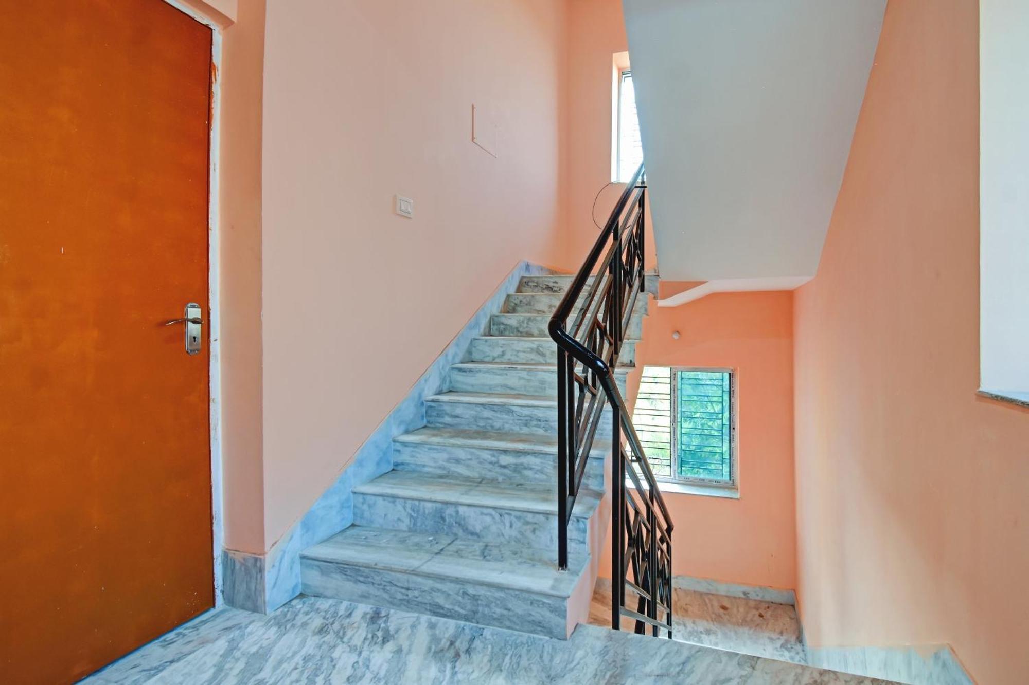 Hotel O Shree Residency Колката Екстериор снимка